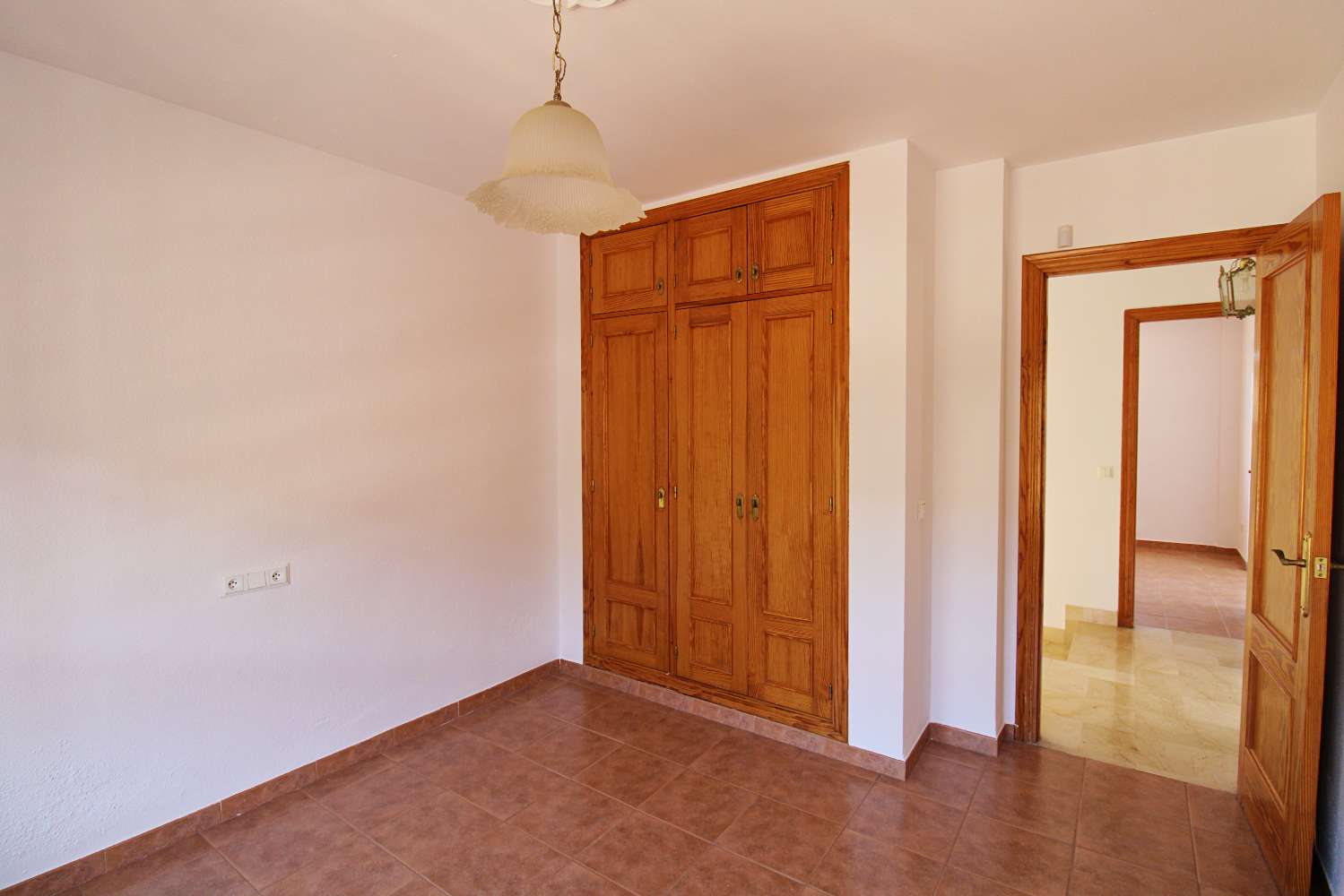 Exklusive Doppelhaushälfte mit Privatpool in Capellanía, Alhaurín de la Torre