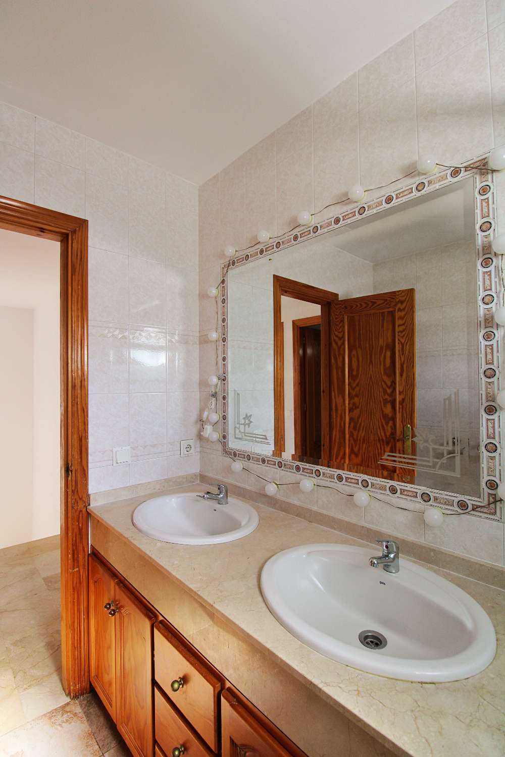 Exklusive Doppelhaushälfte mit Privatpool in Capellanía, Alhaurín de la Torre