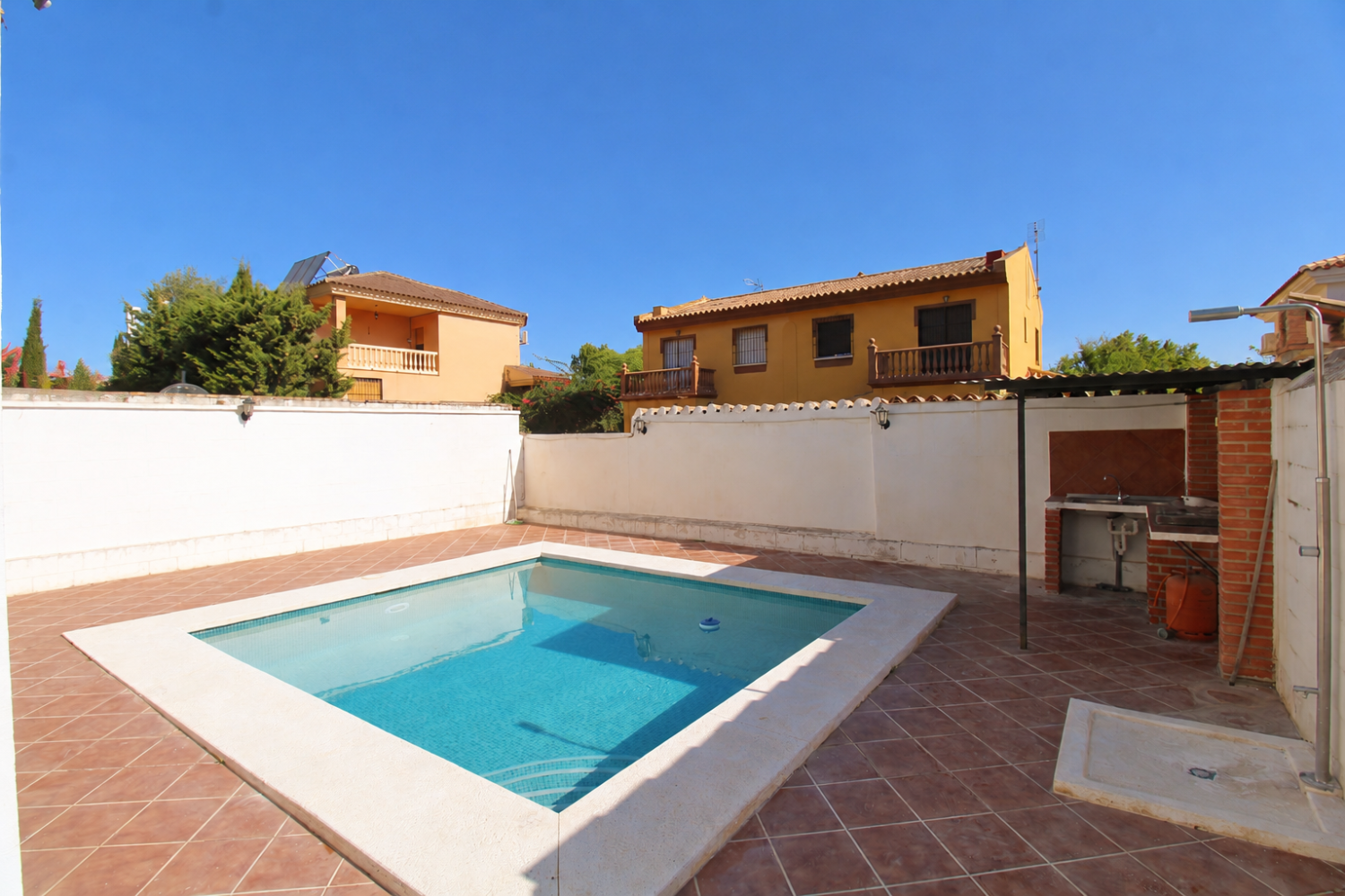 Exklusive Doppelhaushälfte mit Privatpool in Capellanía, Alhaurín de la Torre