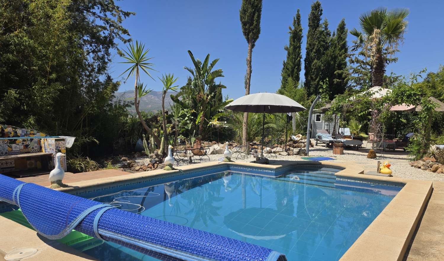 Exclusiva Villa de Diseño con Apartamento de Invitados, Piscina y Jacuzzi en El Lagar de las Pitas, Alhaurín de la Torre