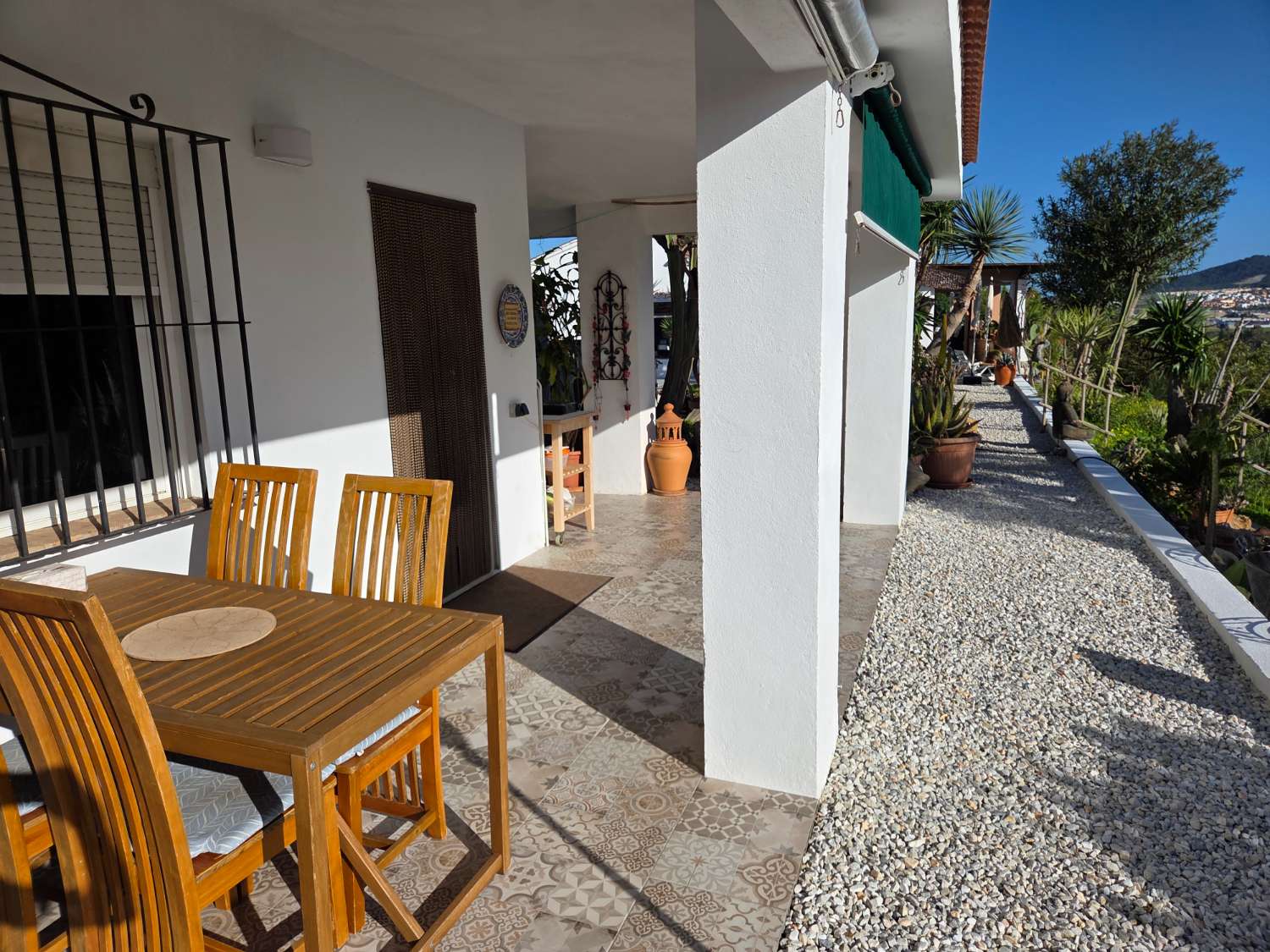 Exclusiva Villa de Diseño con Apartamento de Invitados, Piscina y Jacuzzi en El Lagar de las Pitas, Alhaurín de la Torre