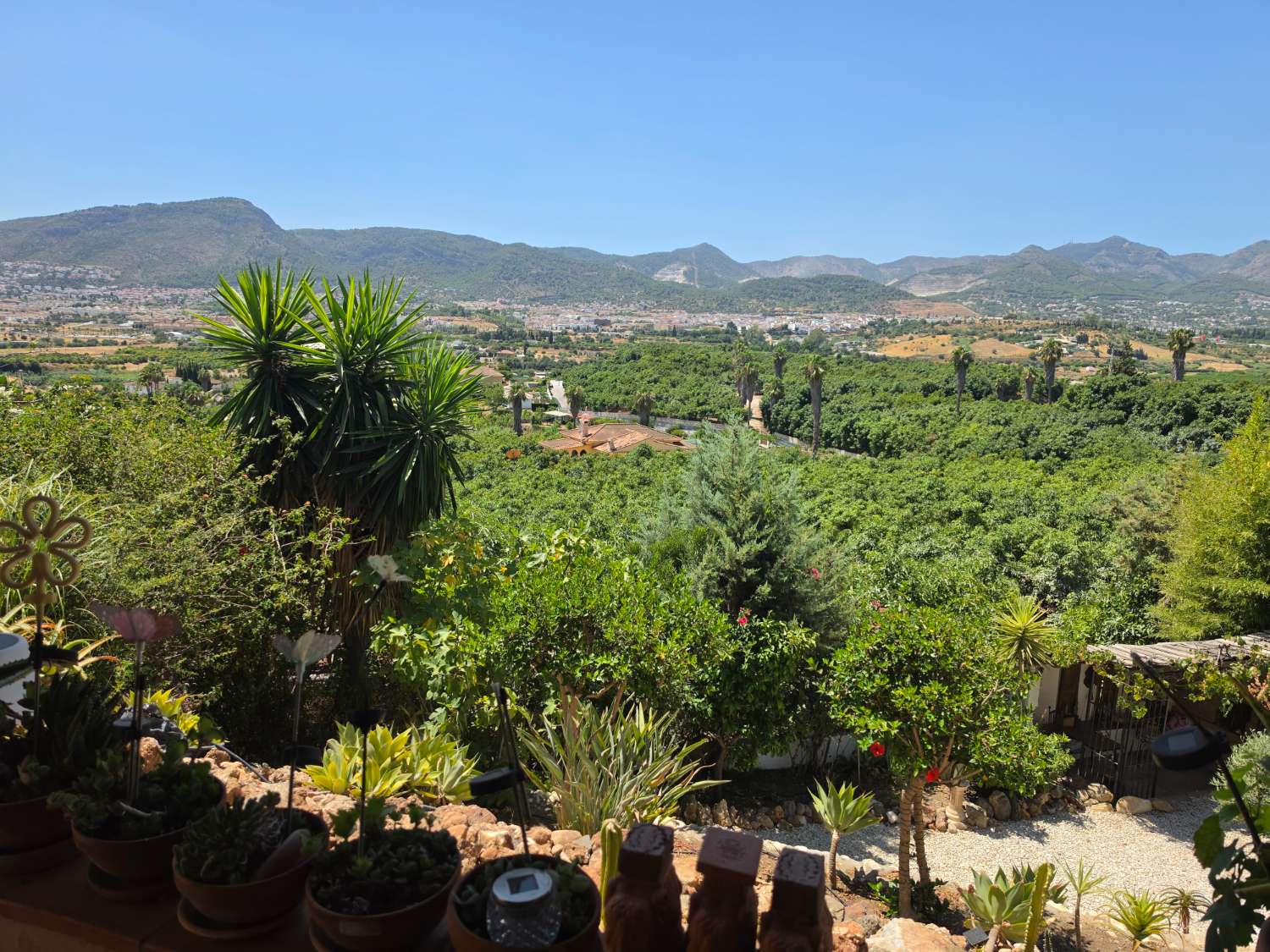 Exclusiva Villa de Diseño con Apartamento de Invitados, Piscina y Jacuzzi en El Lagar de las Pitas, Alhaurín de la Torre