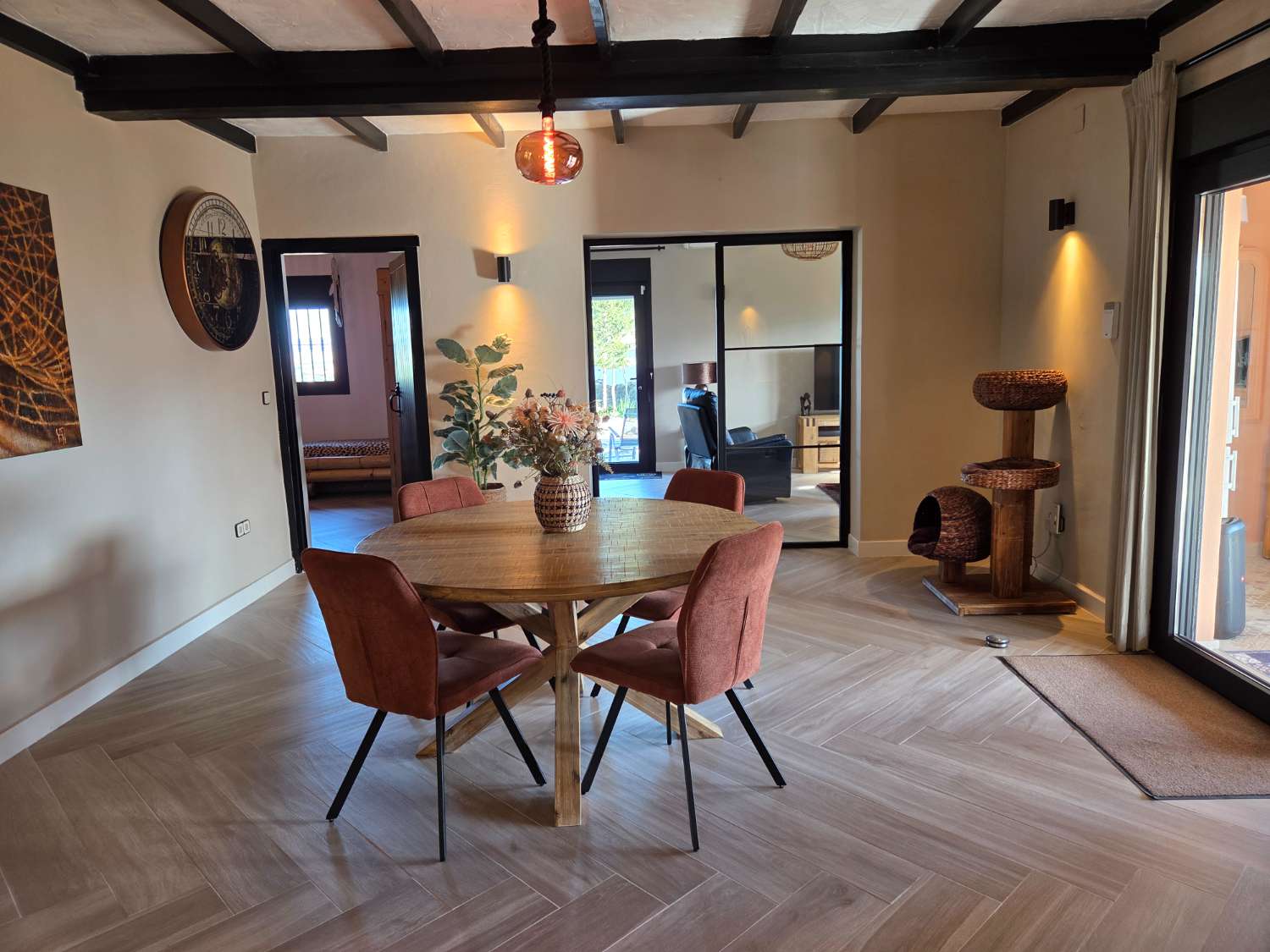 Exclusiva Villa de Diseño con Apartamento de Invitados, Piscina y Jacuzzi en El Lagar de las Pitas, Alhaurín de la Torre