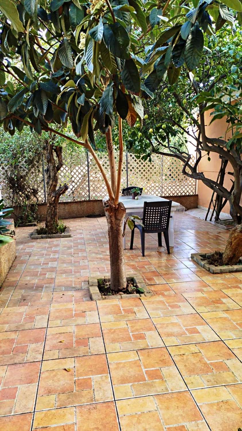 APARTAMENTO EN ALQUILER DE 3 DORMITORIOS EN EL PALO