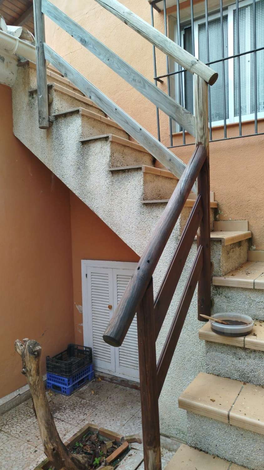 APARTAMENTO EN ALQUILER DE 3 DORMITORIOS EN EL PALO