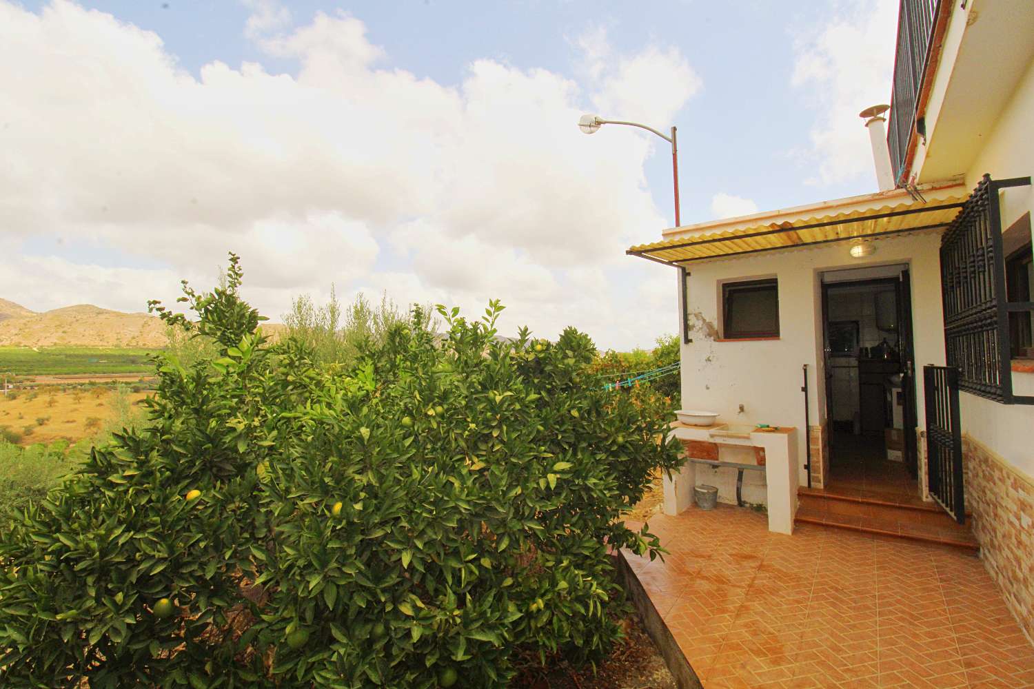 Encantadora finca rústica con vivienda, pozo legalizado y garaje en La Alquería, Alhaurín de la Torre