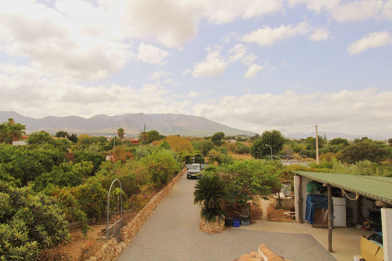 Encantadora finca rústica con vivienda, pozo legalizado y garaje en La Alquería, Alhaurín de la Torre