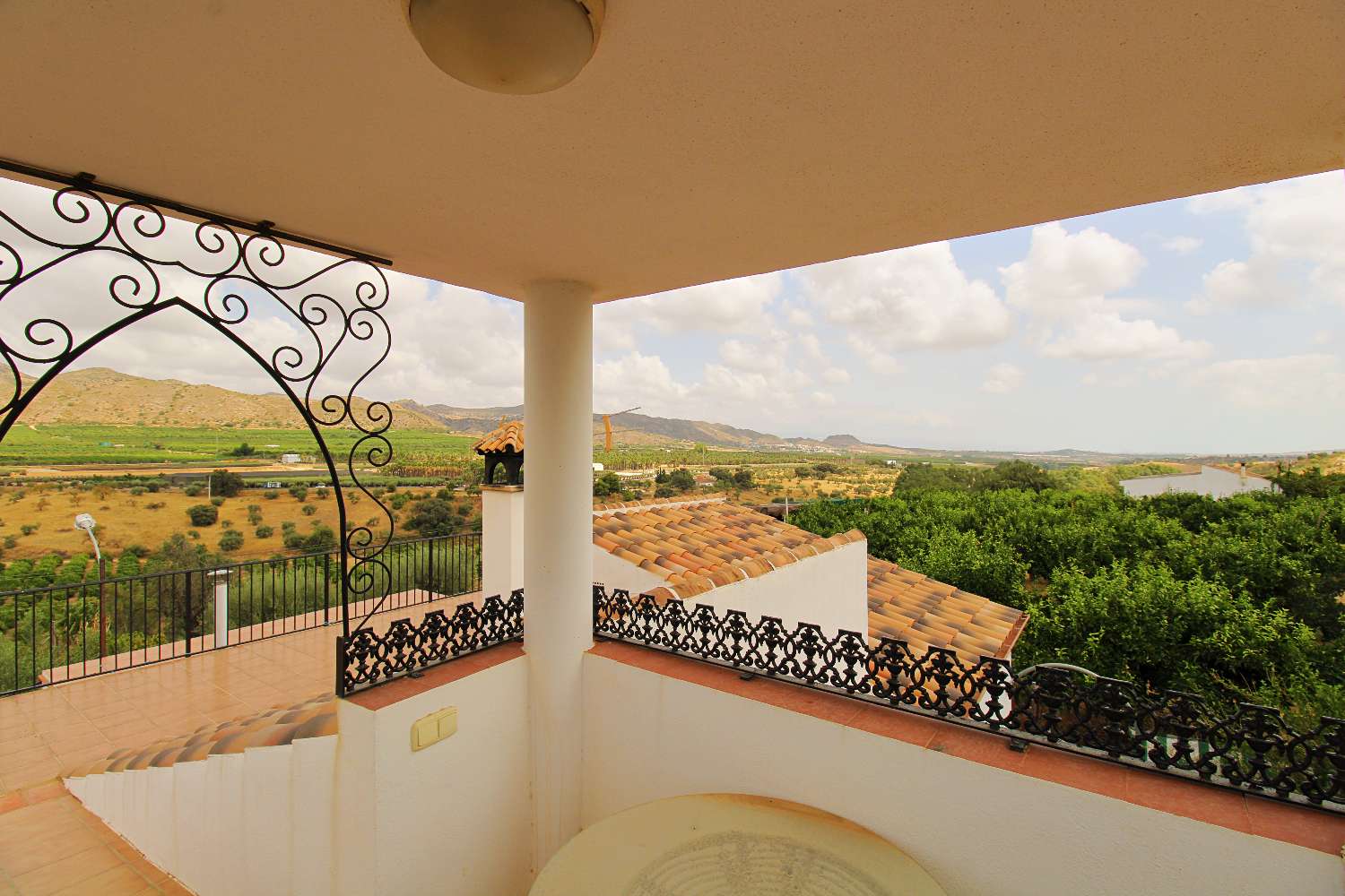 Encantadora finca rústica con vivienda, pozo legalizado y garaje en La Alquería, Alhaurín de la Torre