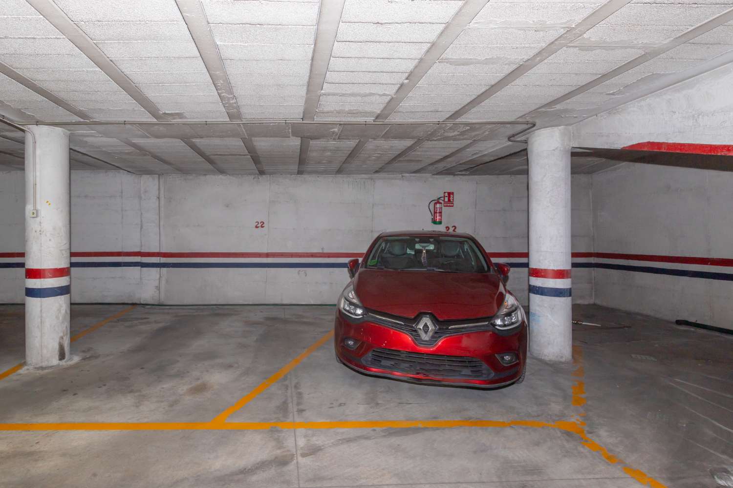 Garage salgai in Alhaurín de la Torre