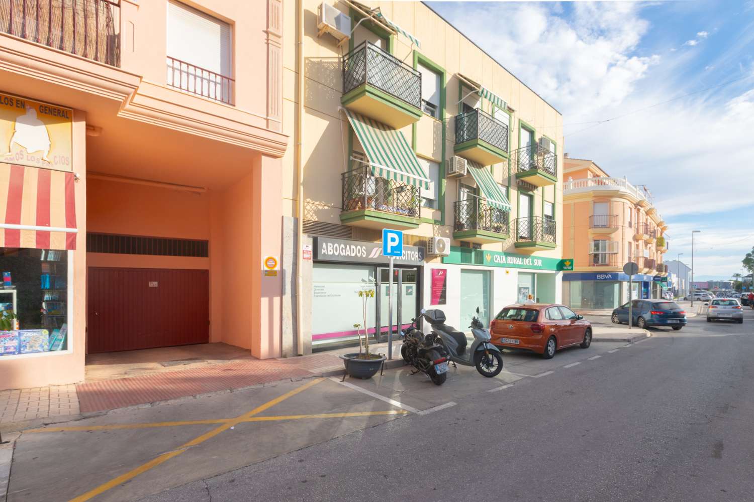PLAZA DE PARKING EN EL CENTRO DE ALHAURÍN DE LA TORRE