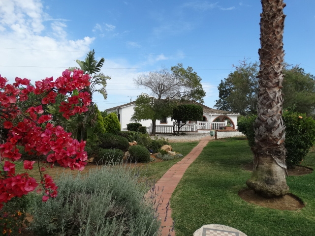 Villa exclusive à louer avec piscine et grande parcelle à Alhaurín de la Torre