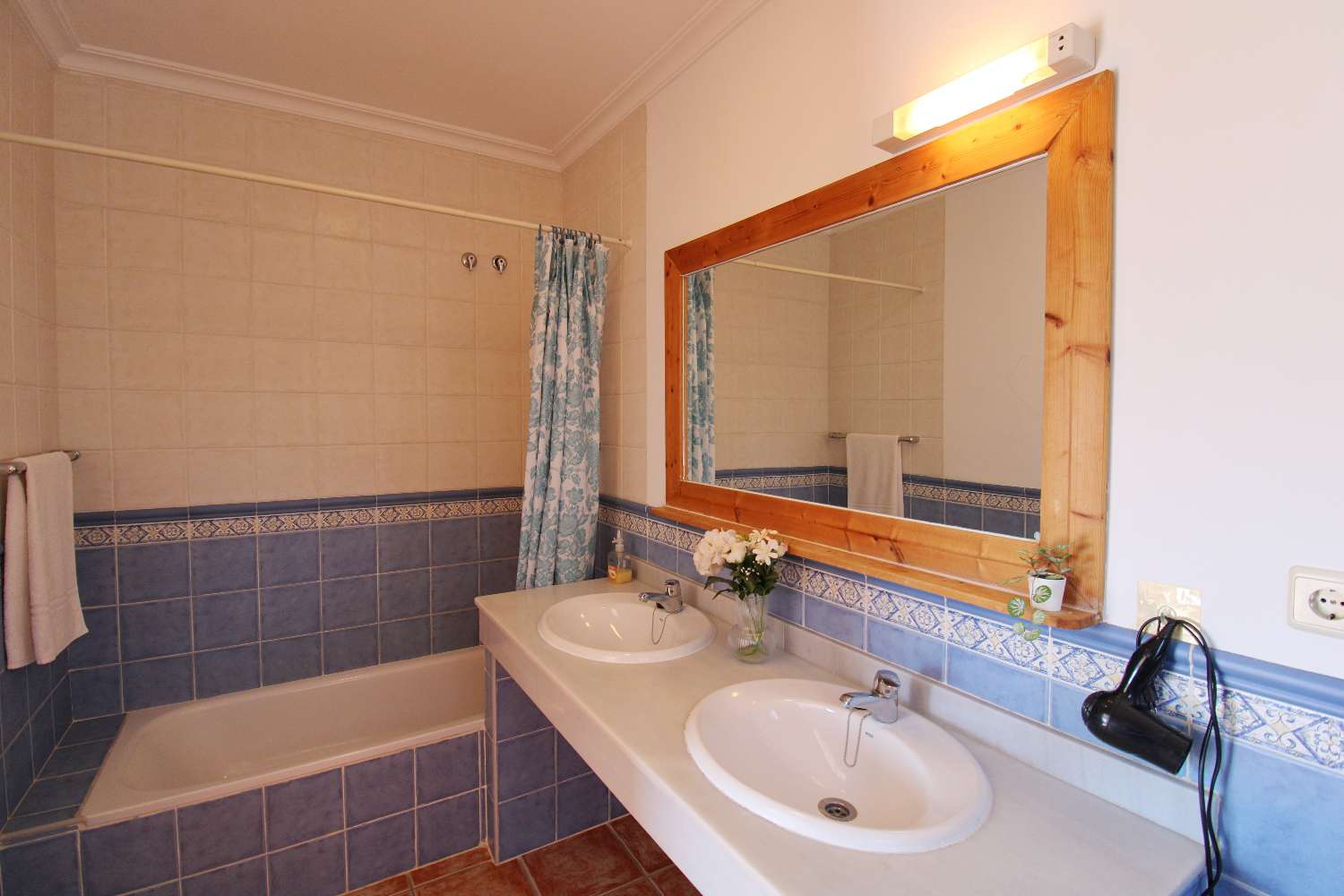 Villa zu vermieten in Lagar de las Pitas, Alhaurín de la Torre