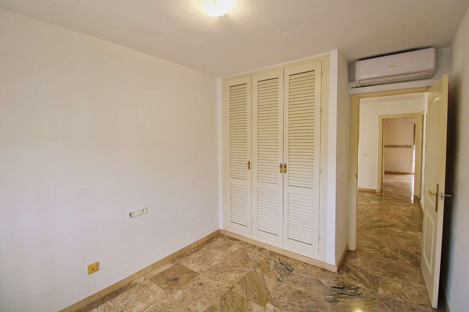 Maison de ville d'angle spacieuse avec un grand jardin à Capellanía – Alhaurín de la Torre !