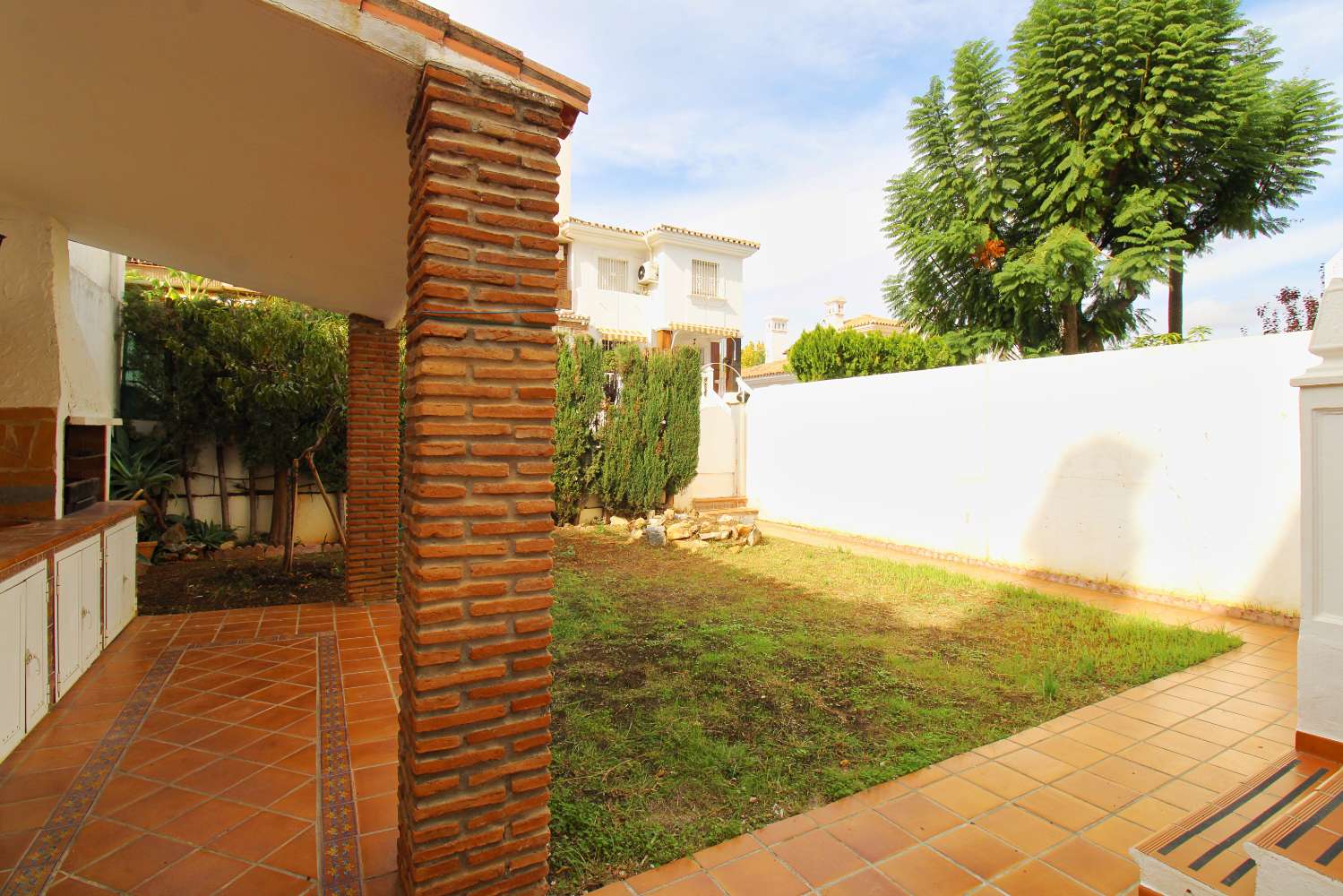Maison de ville d'angle spacieuse avec un grand jardin à Capellanía – Alhaurín de la Torre !