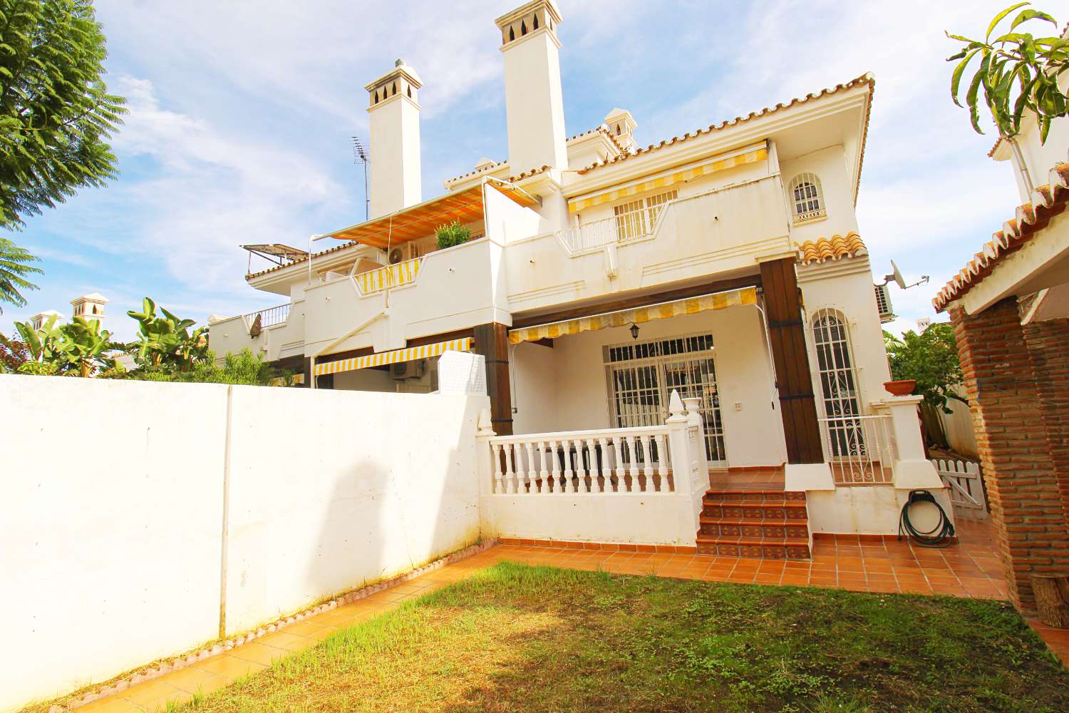 Maison de ville d'angle spacieuse avec un grand jardin à Capellanía – Alhaurín de la Torre !