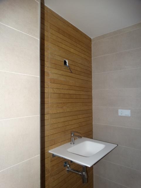 BEL APPARTEMENT DE 3 CHAMBRES AVEC PARKING AU CENTRE D'ALHAURÍN DE LA TORRE !