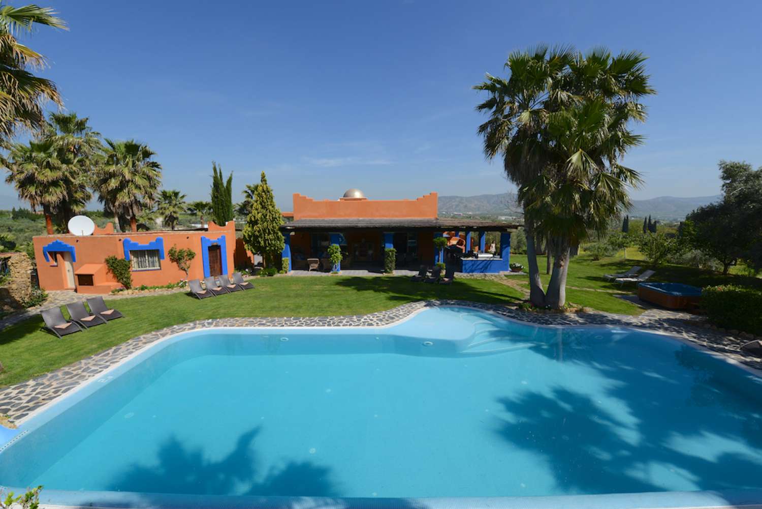 Excellent independent Villa located in Alhaurin el grande