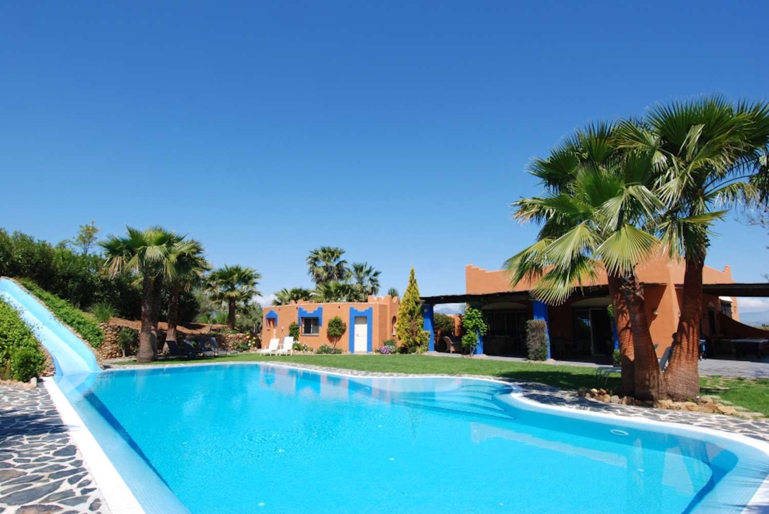 Excellent independent Villa located in Alhaurin el grande