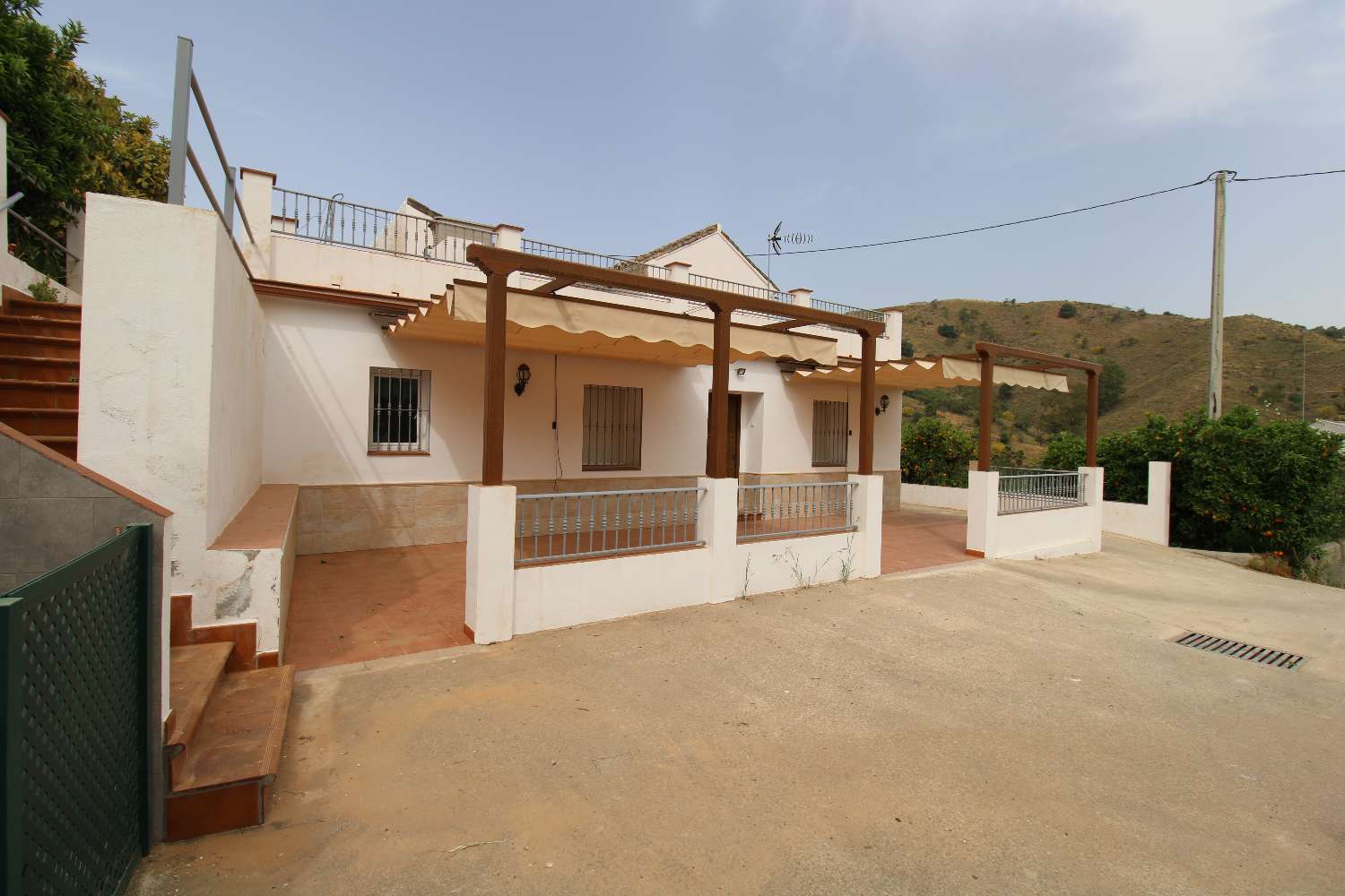 Farm with production with Orange, Walnut and Avocado trees