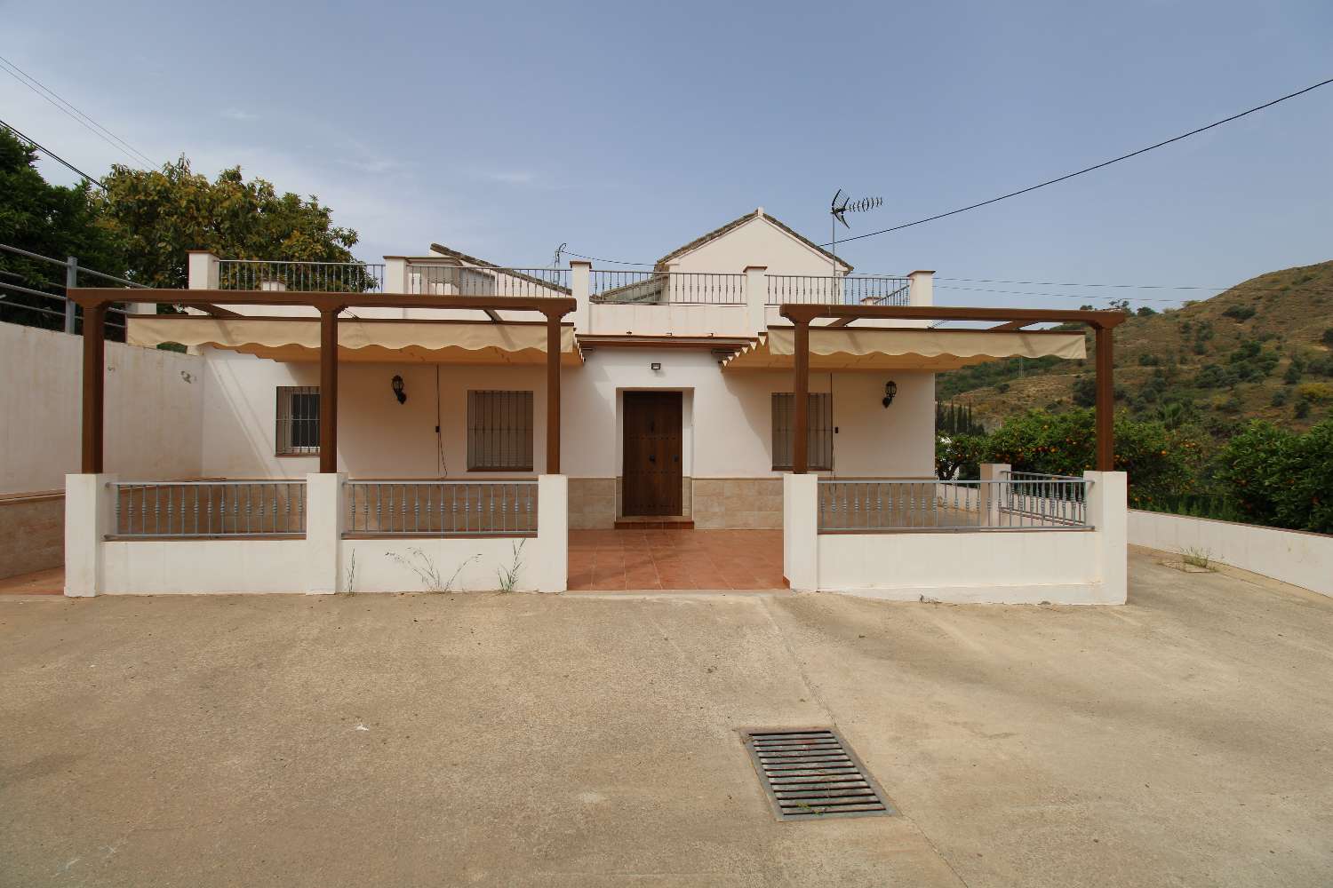 Farm with production with Orange, Walnut and Avocado trees