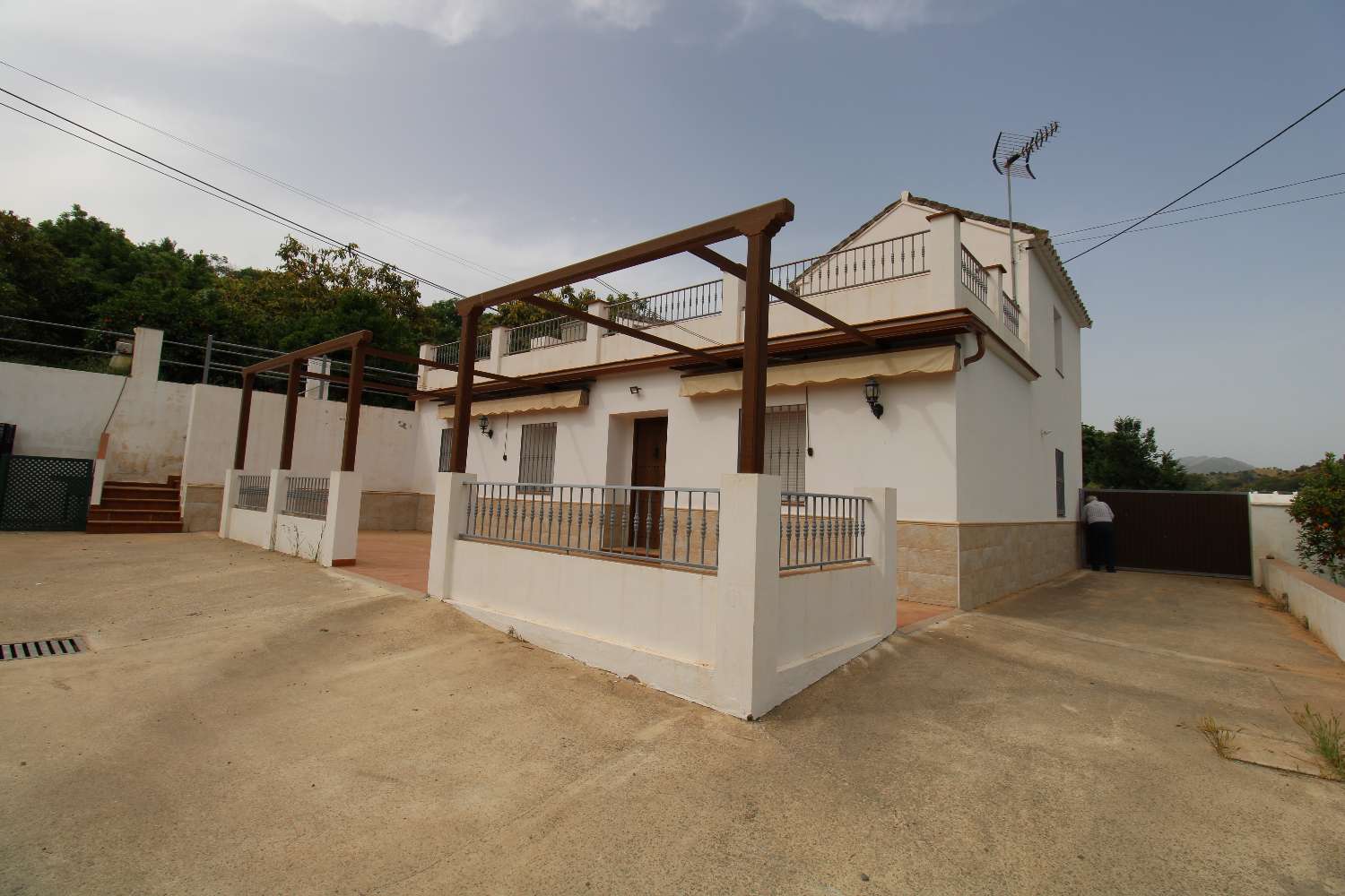 Farm with production with Orange, Walnut and Avocado trees