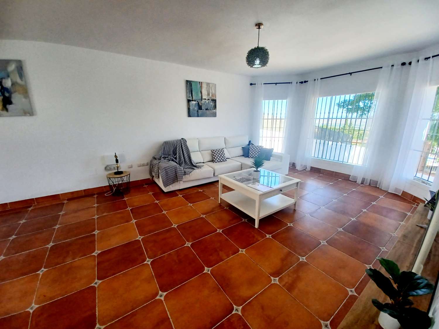 Encantadora villa independiente ubicada en Pinos de Alhaurin