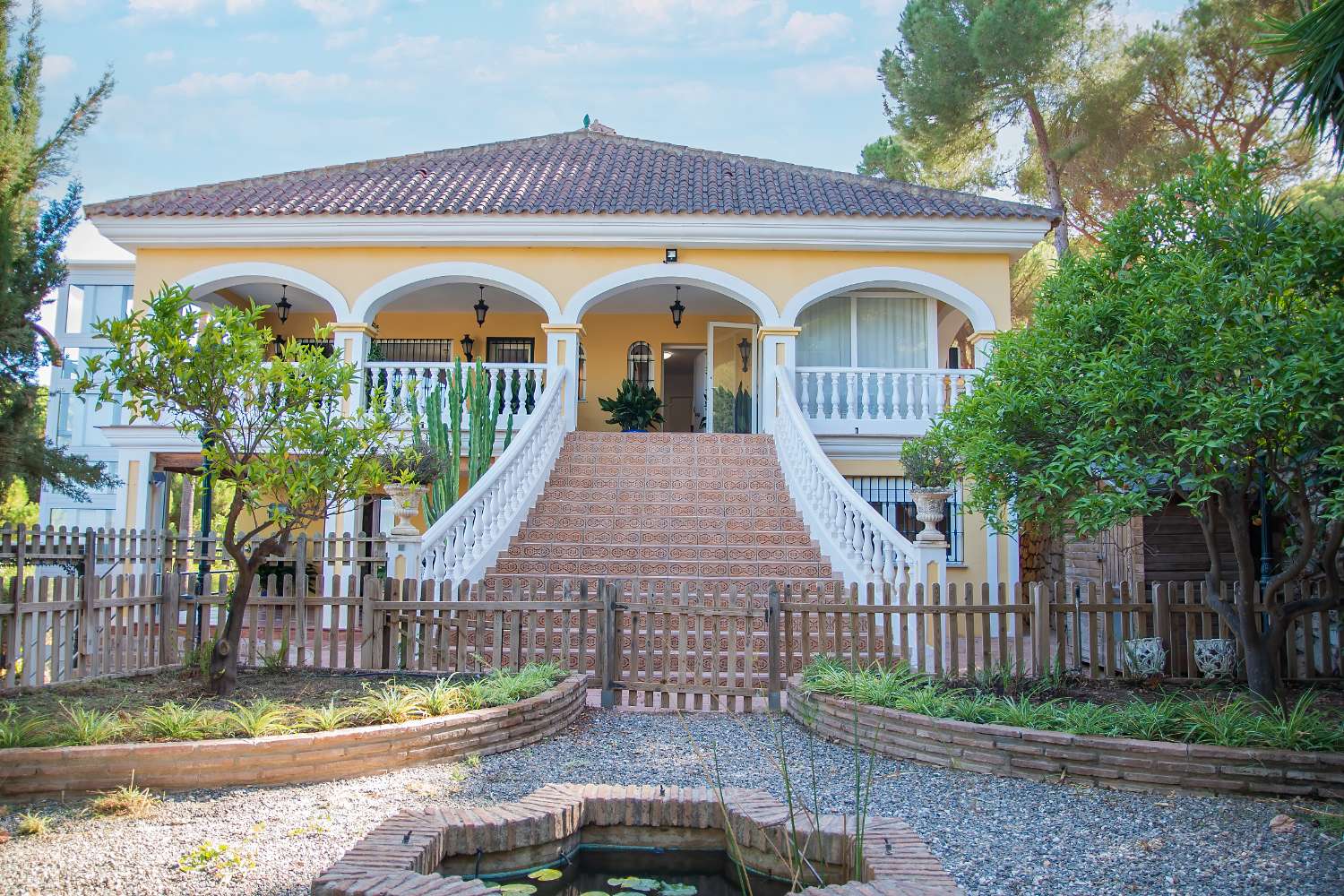Villa independiente ubicada en Pinos de Alhaurin