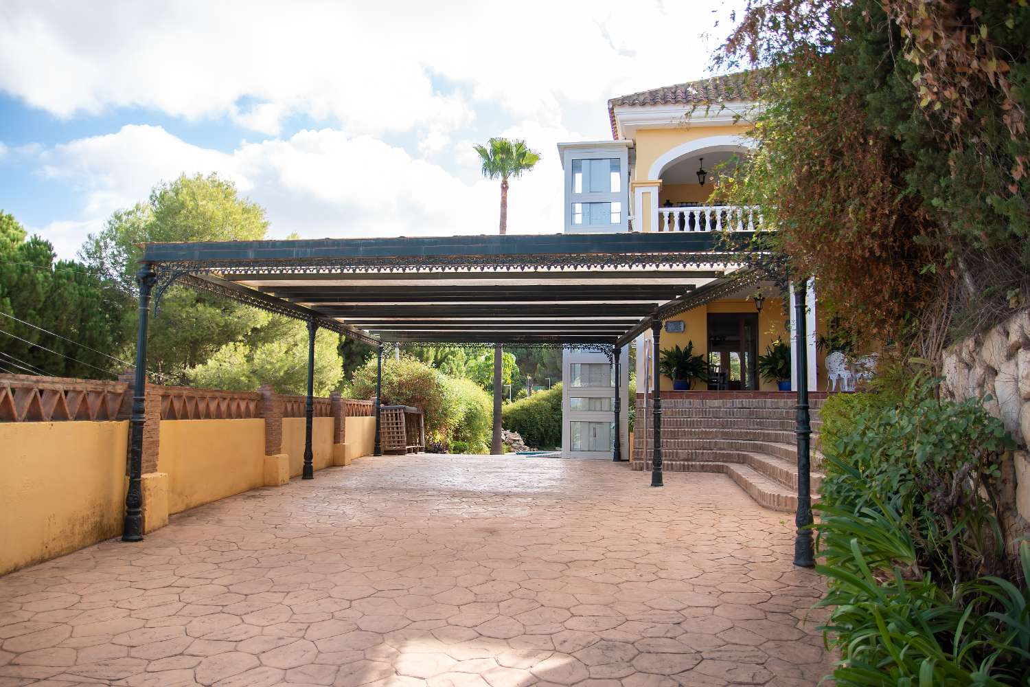 Villa independiente ubicada en Pinos de Alhaurin