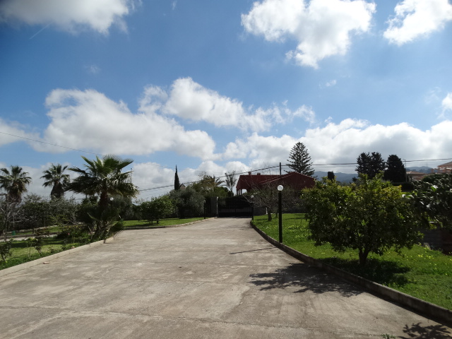 Villa independiente ubicada en Pinos de Alhaurin.