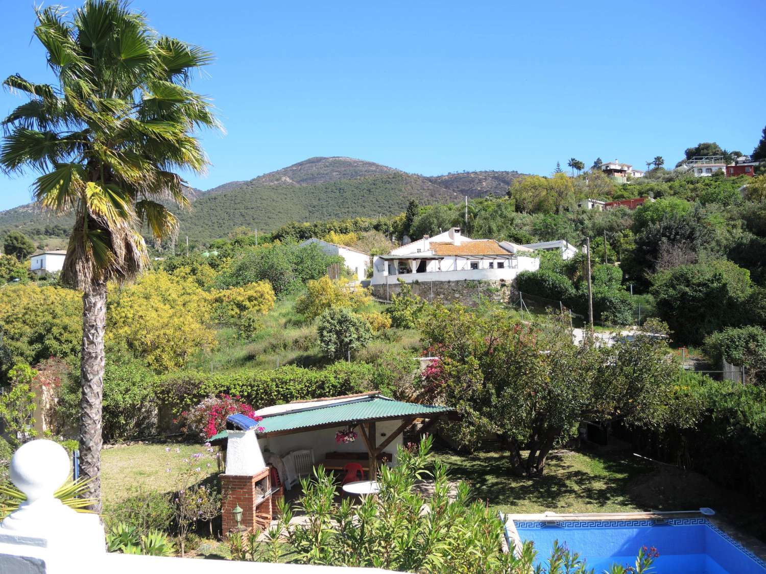 Large farm located in Alhaurin El Grande.