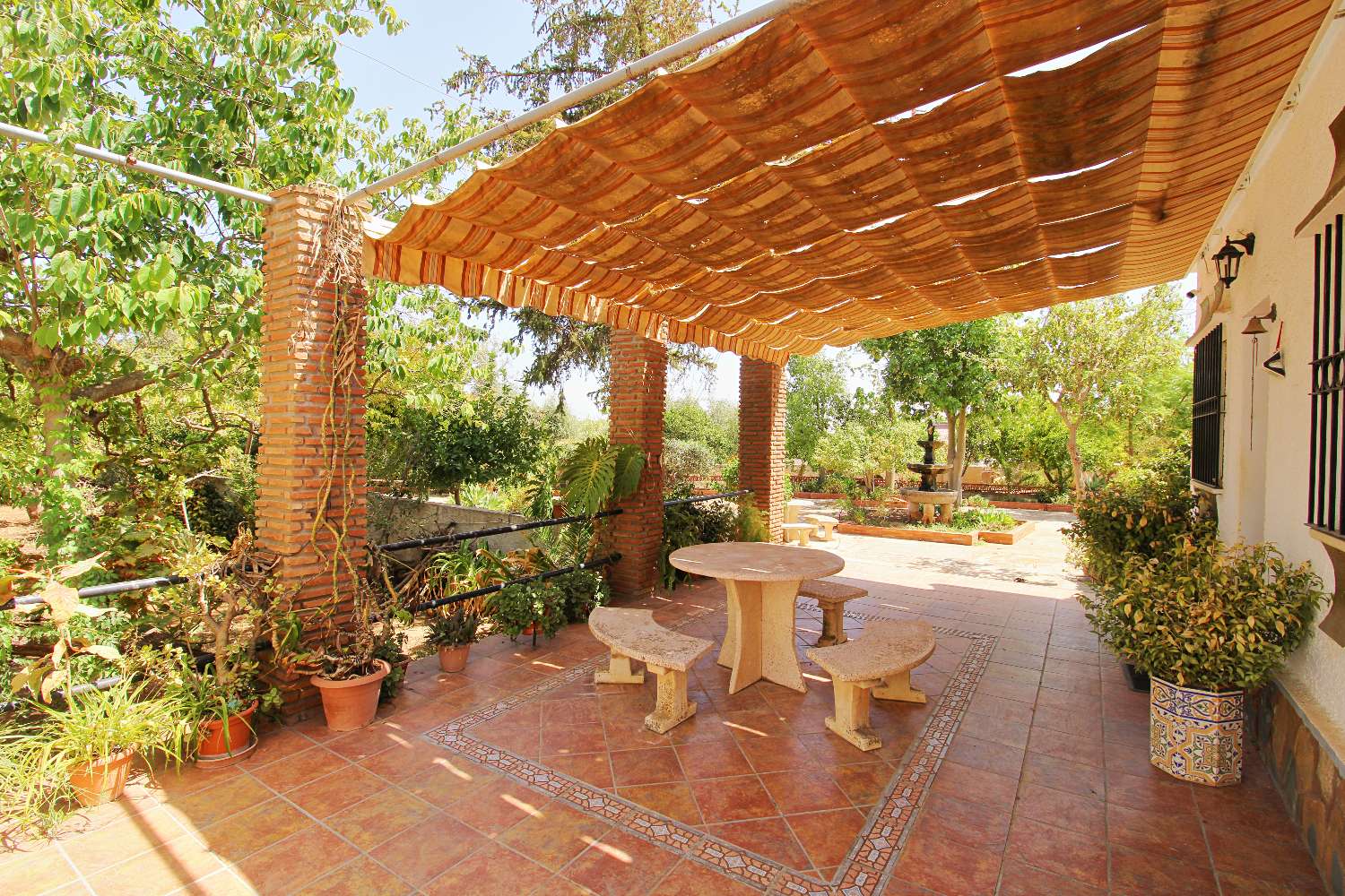 Villa till salu i Alhaurín de la Torre