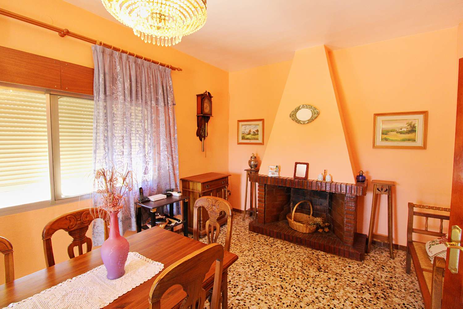 Villa till salu i Alhaurín de la Torre