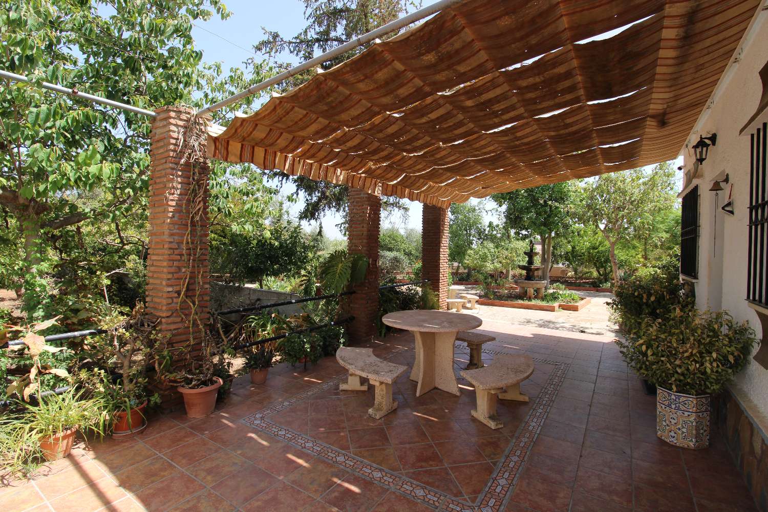 Independent villa located in Pinos de ALhaurin.