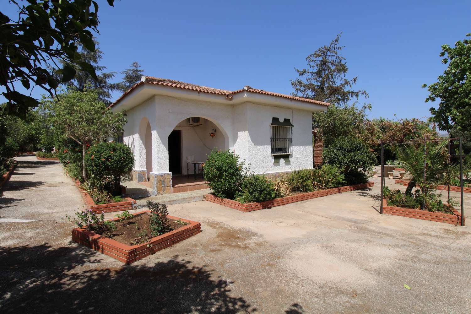 Independent villa located in Pinos de ALhaurin.