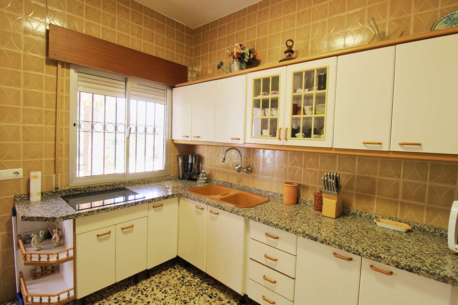 Villa till salu i Alhaurín de la Torre