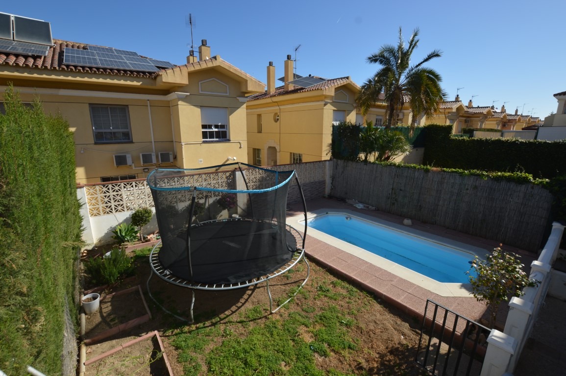 Semi-detached house located in Capellanía