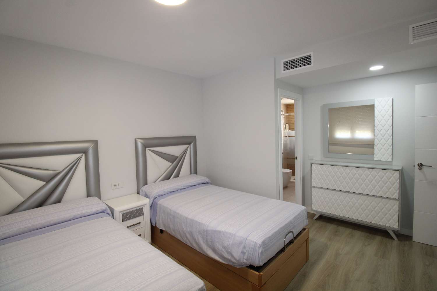 Ático Duplex Totalmente amueblado listo para entrar!!
