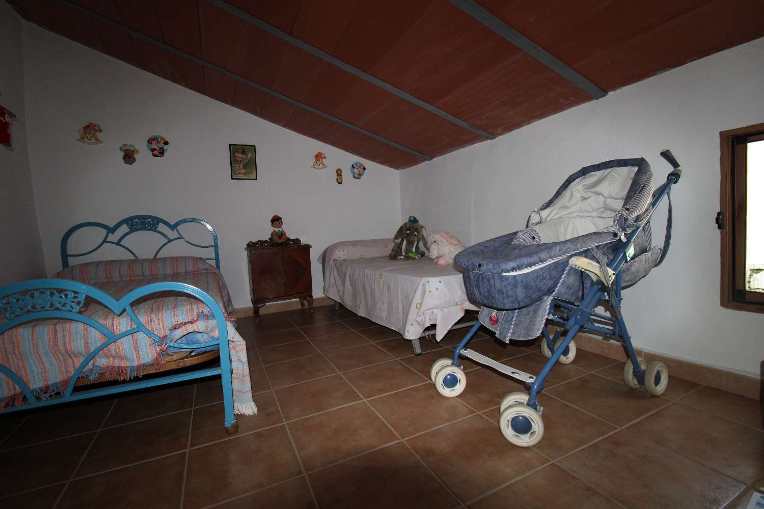 Finca con tres  casas independientes ideal para reformar para turismo rural