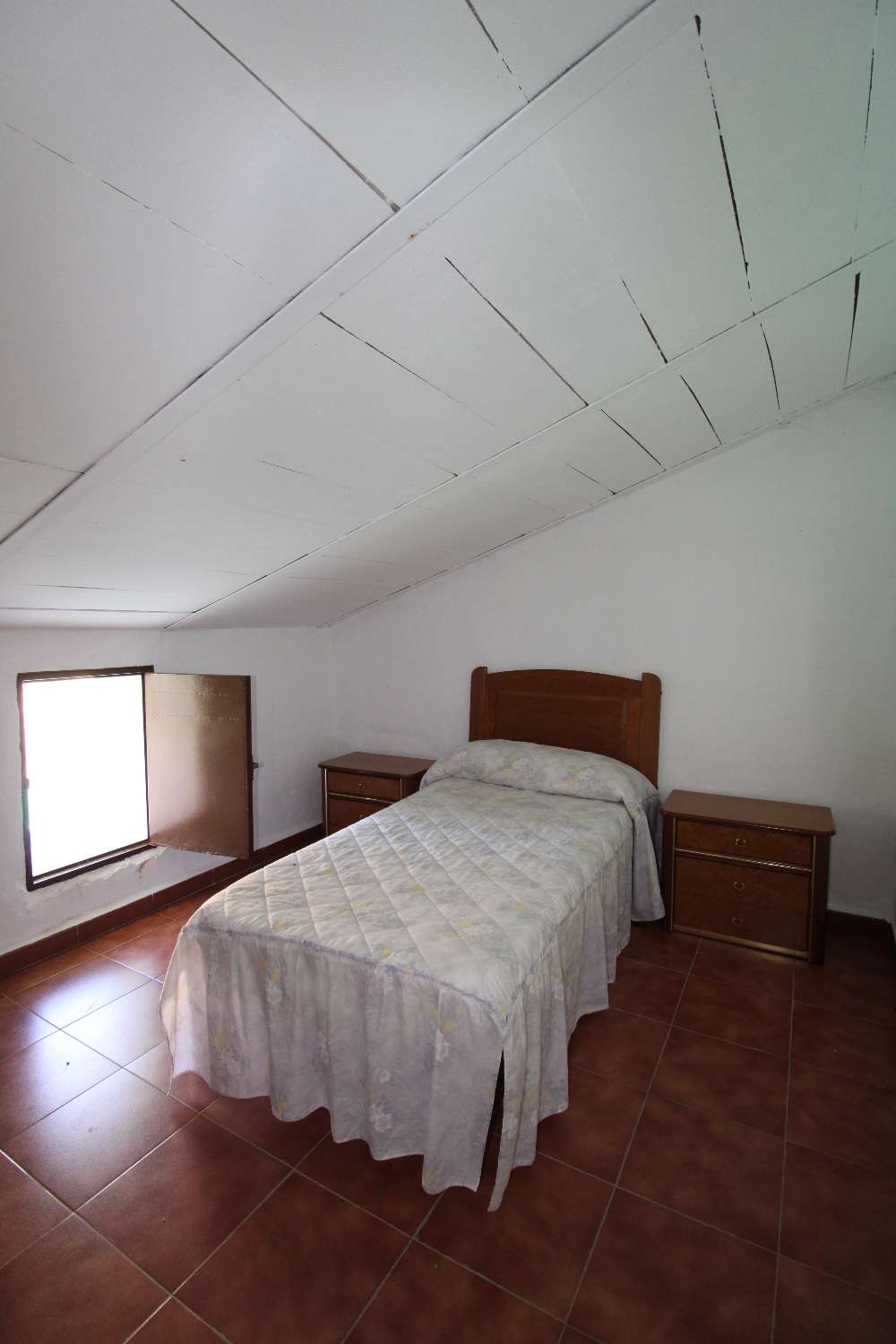 Finca con tres  casas independientes ideal para reformar para turismo rural