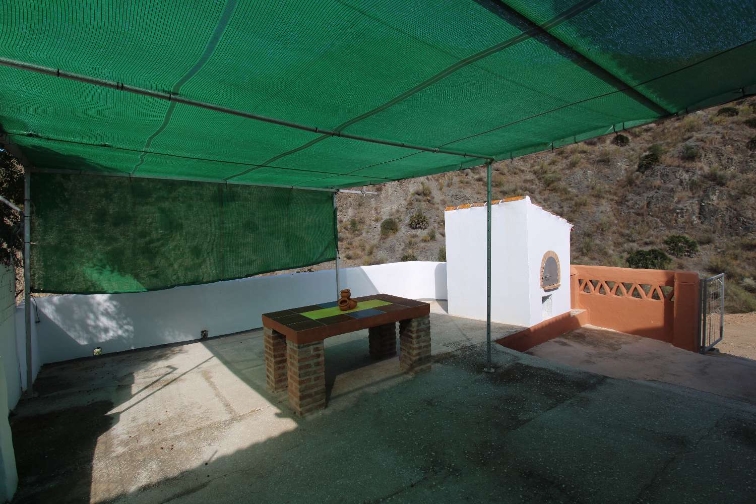 Finca con tres  casas independientes ideal para reformar para turismo rural