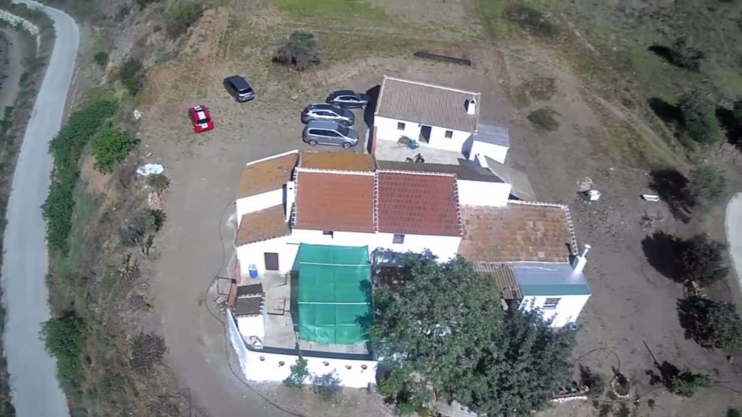 Finca con tres  casas independientes ideal para reformar para turismo rural