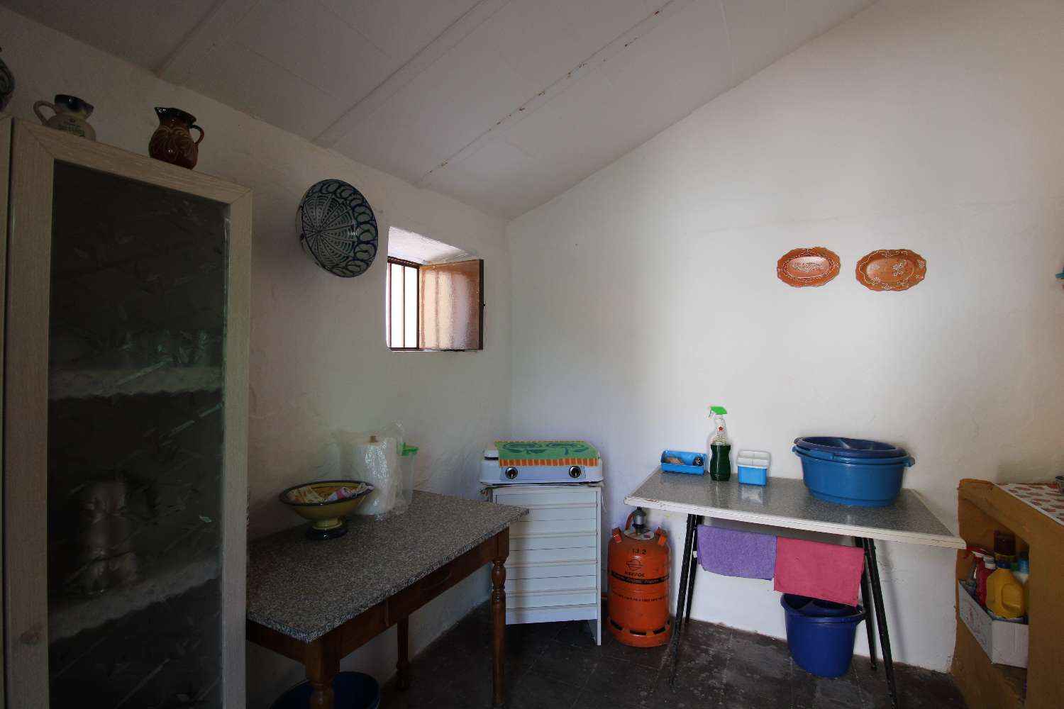 Finca con tres  casas independientes ideal para reformar para turismo rural