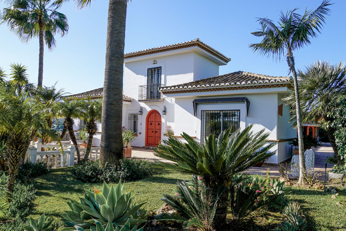 Vila en venda in Alhaurín de la Torre