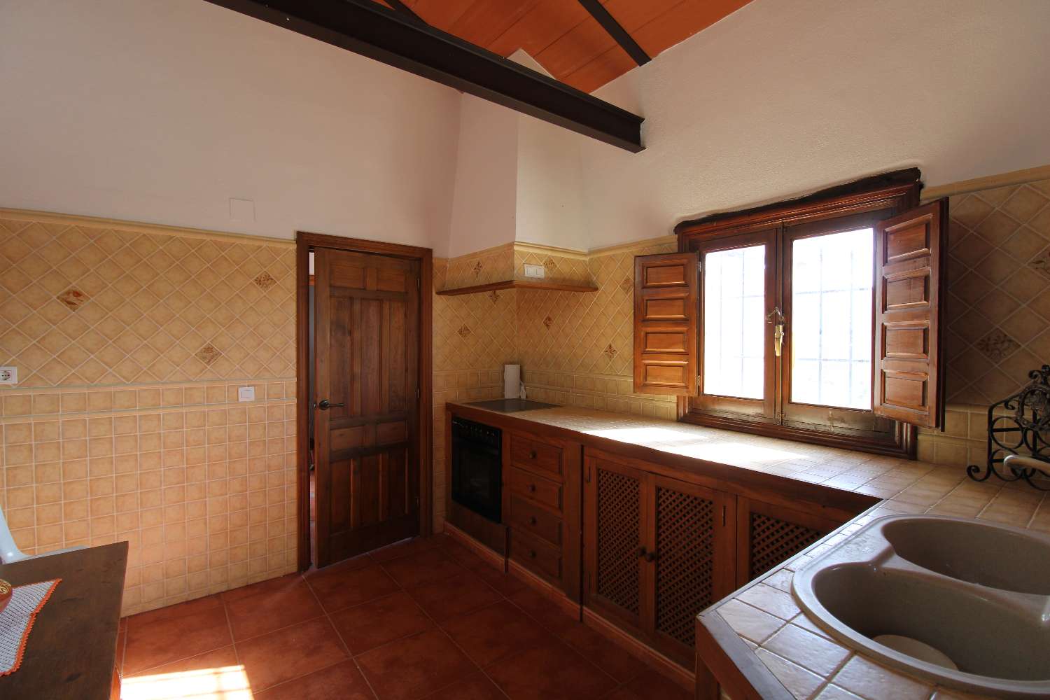 Large farm located in Alora