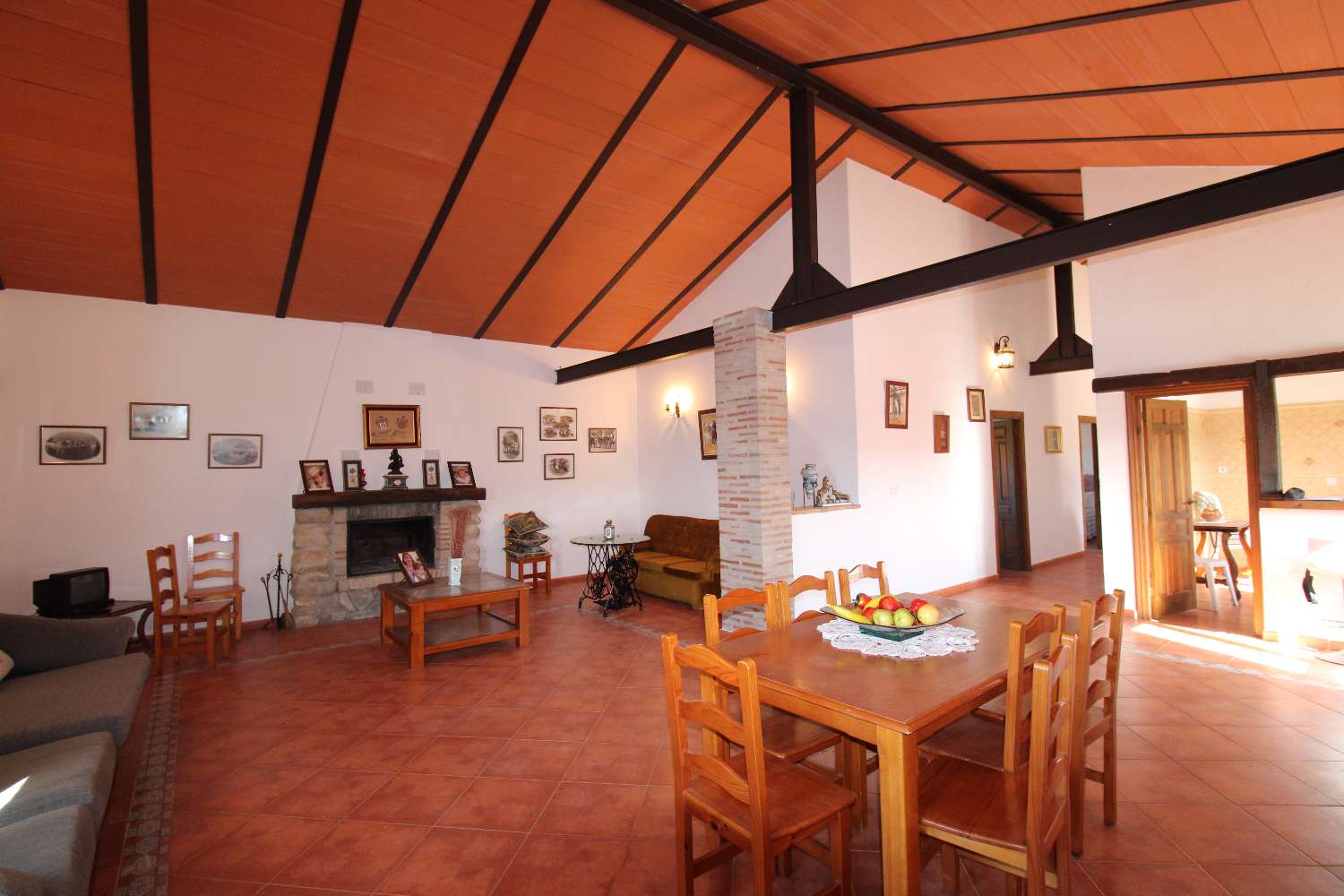 Large farm located in Alora