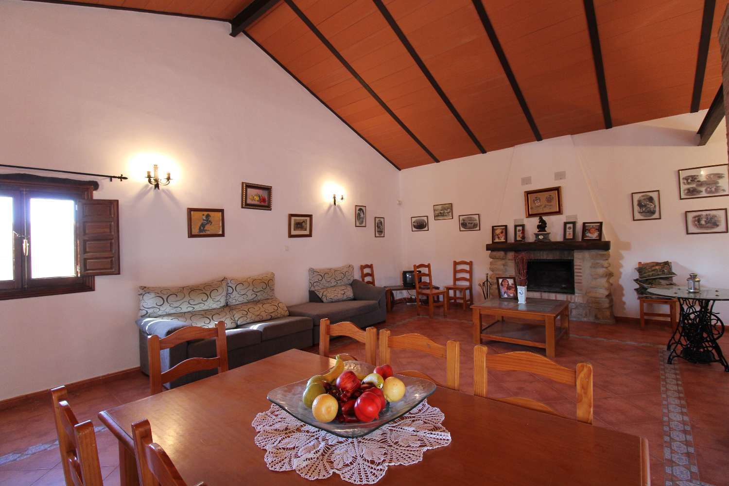 Large farm located in Alora