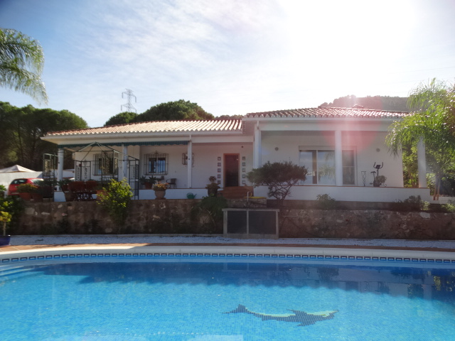 Villa independiente ubicada en Pinos de Alhaurin