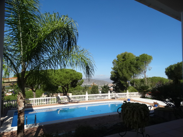 Villa independiente ubicada en Pinos de Alhaurin