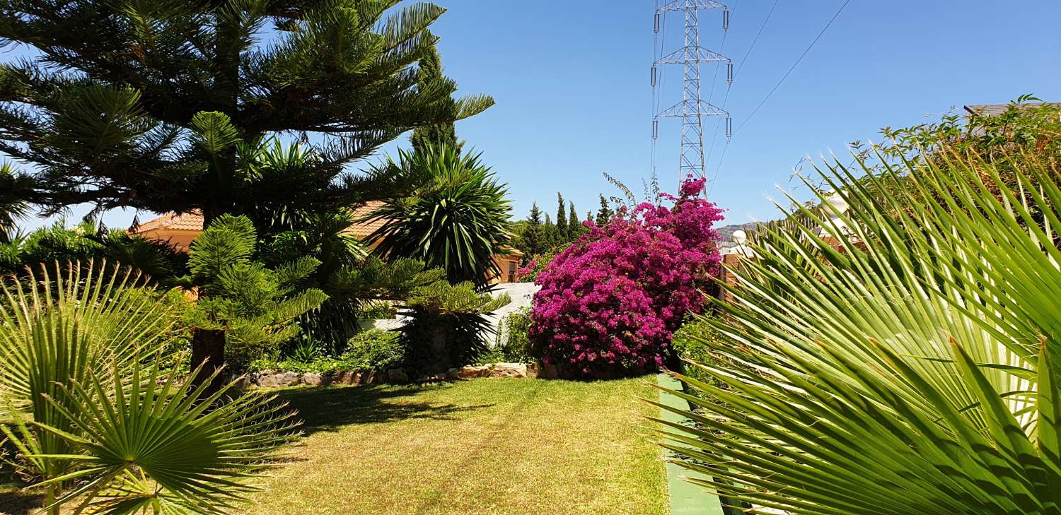 Vila en venda in Alhaurín de la Torre