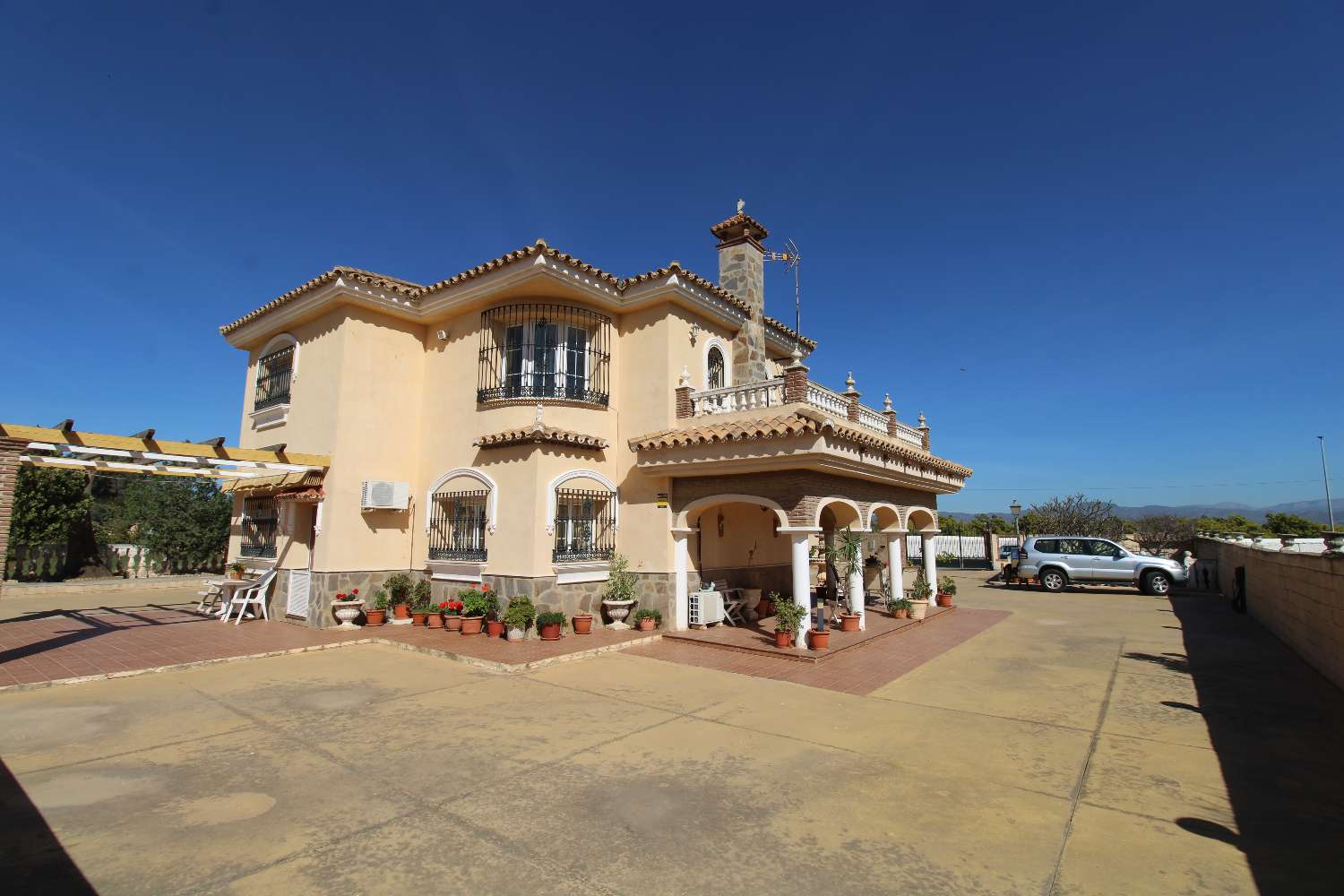 Country Property en venda in Alhaurín de la Torre